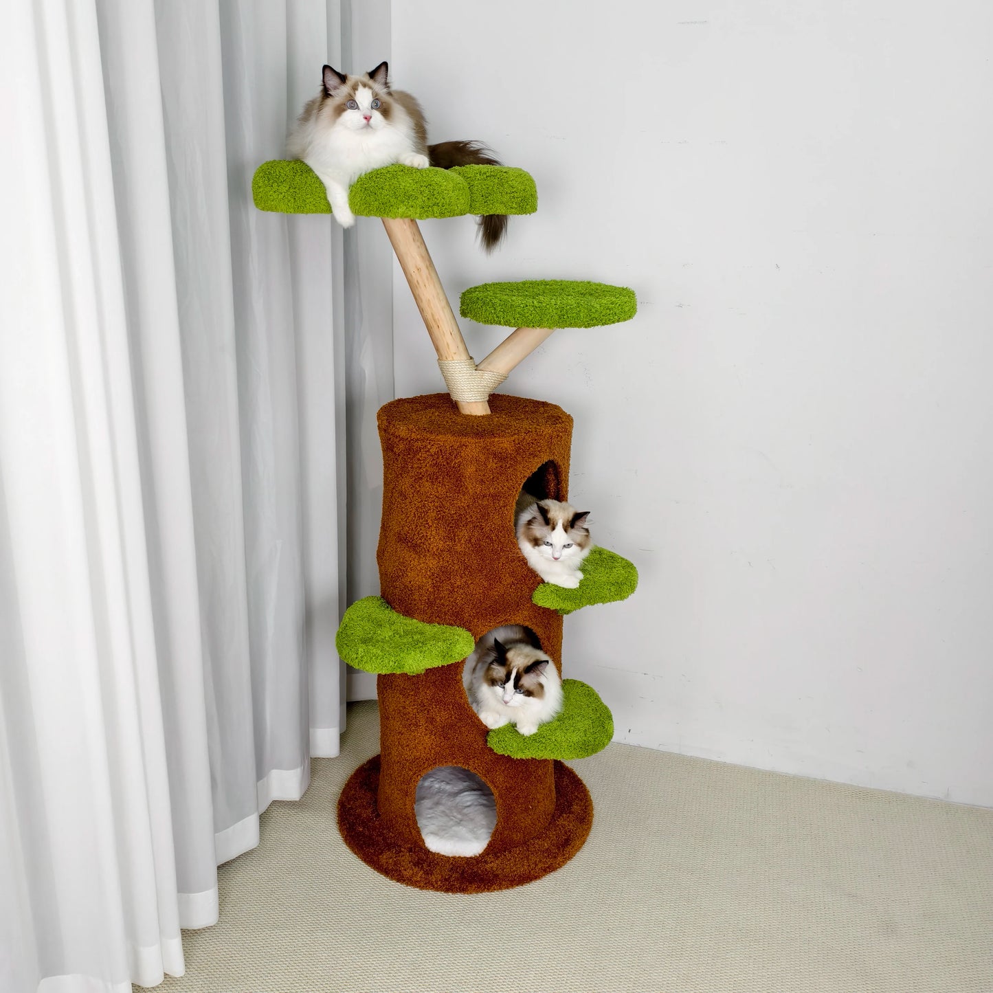 Indoor Cat Tree Tower Center for Large Cats with Flower-shaped Plush Stairs Condo